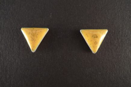Les Cayennes - Boucles d’oreilles triangles émaillées sur argent 925