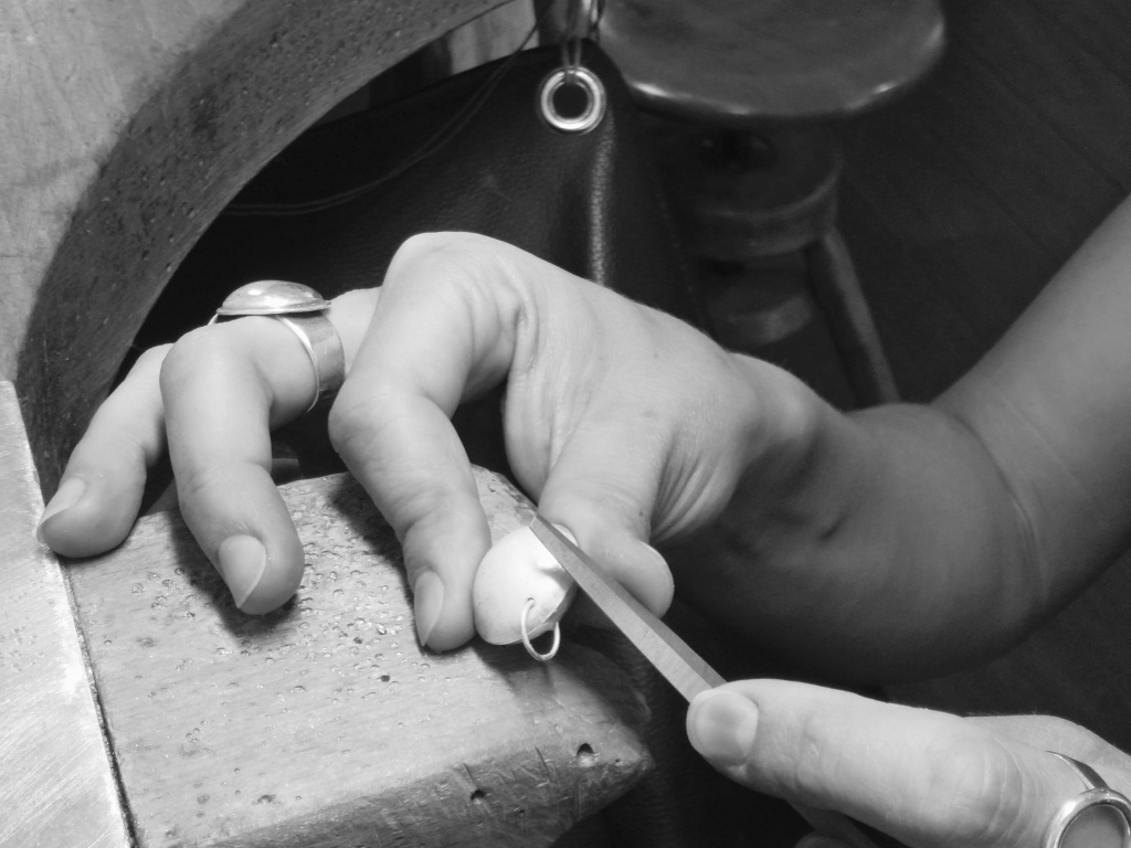 Travail-en-cours-artisanat-bijouterie-joaillerie-argent-925